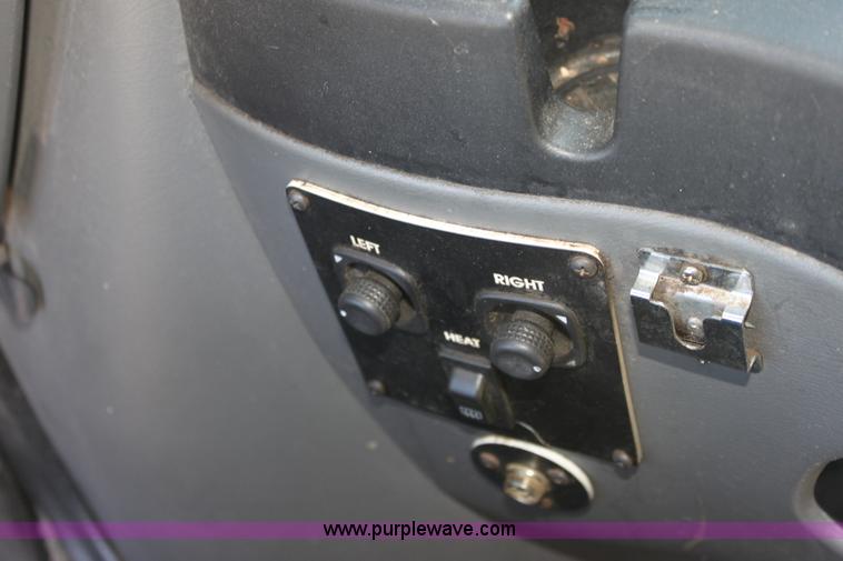 image for item G4937 2008 Ford E450 Super Duty transit bus