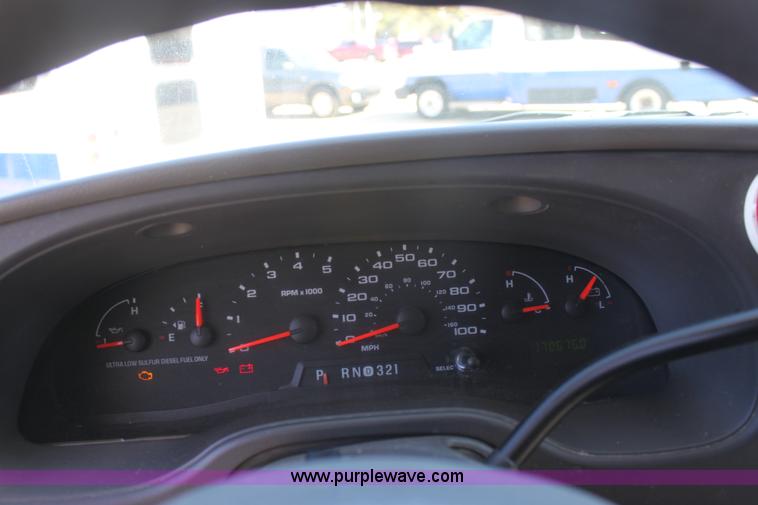 image for item G4937 2008 Ford E450 Super Duty transit bus