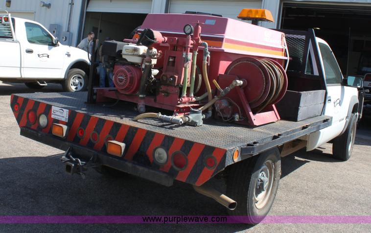 image for item G4938 1996 Chevrolet Cheyenne K2500 flatbed spray truck