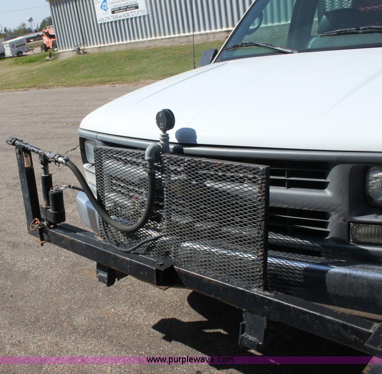 image for item G4938 1996 Chevrolet Cheyenne K2500 flatbed spray truck