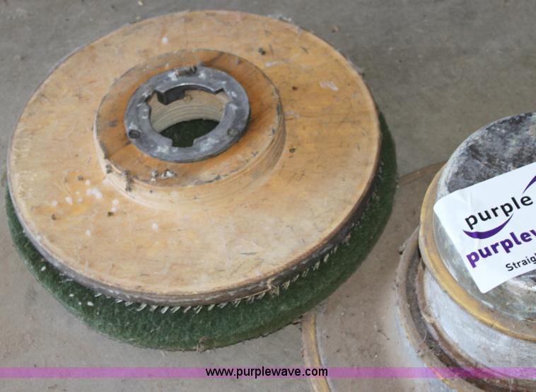 image for item G4940 Super Service floor scrubber