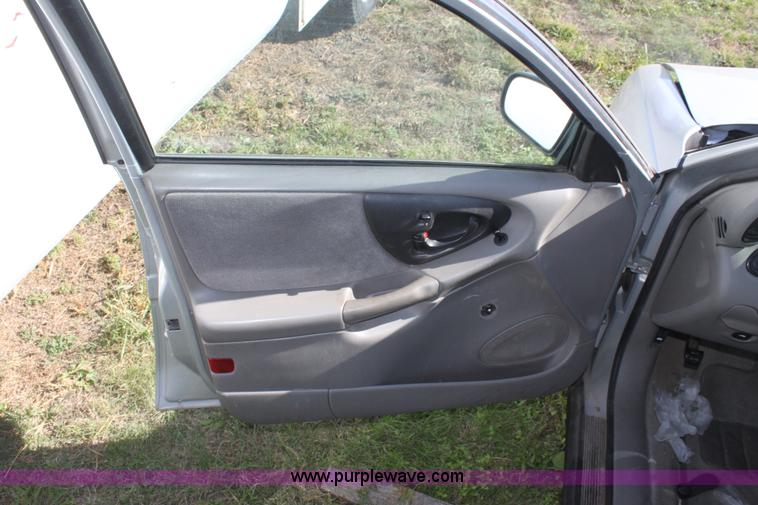 image for item G4952 2002 Chevrolet Malibu