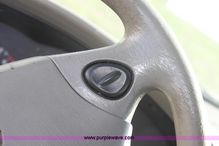 image for item G4952 2002 Chevrolet Malibu