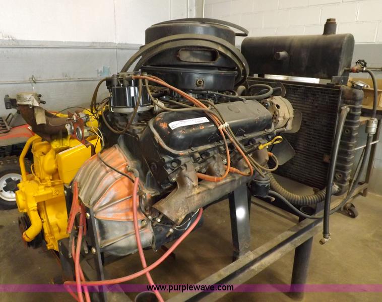 image for item J9037 Chevrolet 454 CID V8 gas engine