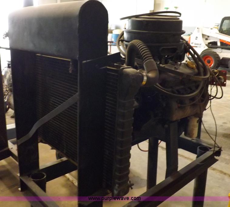 image for item J9037 Chevrolet 454 CID V8 gas engine