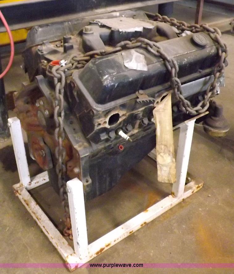 image for item J9038 Chevrolet 350 CID V8 gas engine