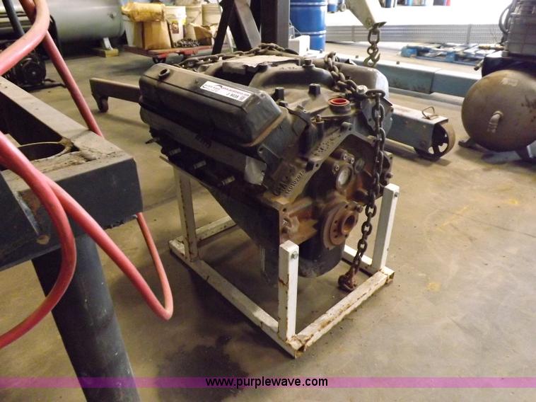 image for item J9038 Chevrolet 350 CID V8 gas engine
