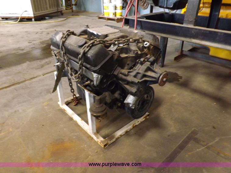 image for item J9038 Chevrolet 350 CID V8 gas engine