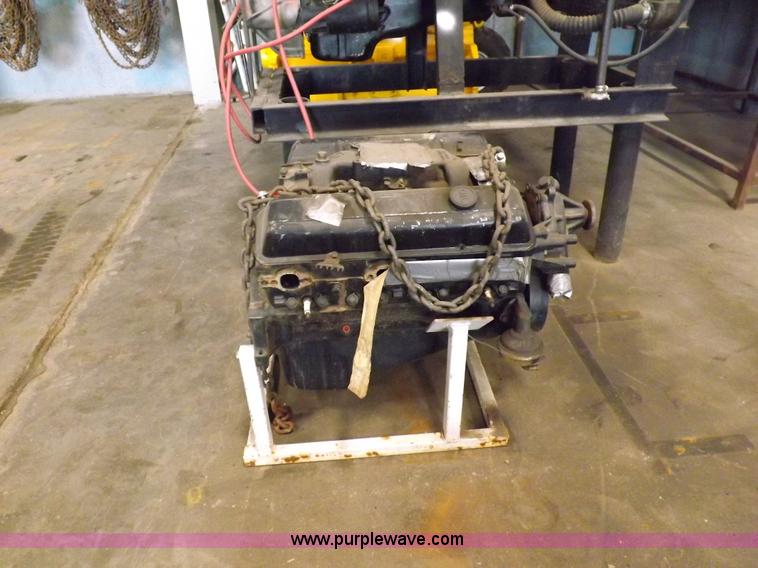 image for item J9038 Chevrolet 350 CID V8 gas engine