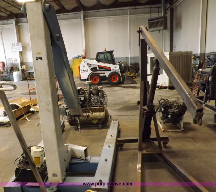 image for item J9041 (2) hoists