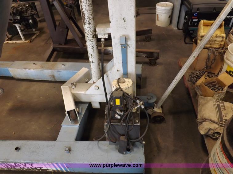 image for item J9041 (2) hoists