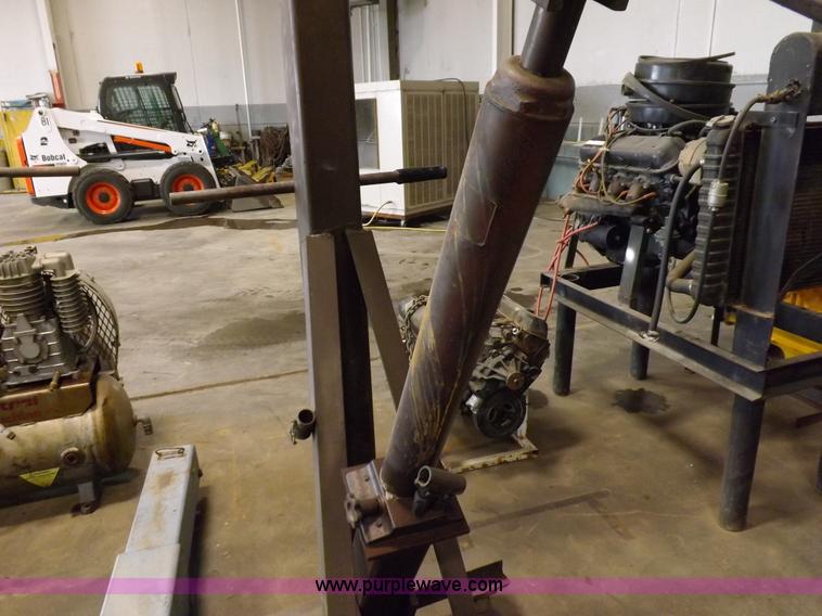 image for item J9041 (2) hoists