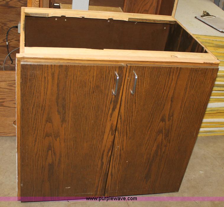 image for item R9875 Assorted home improvement items