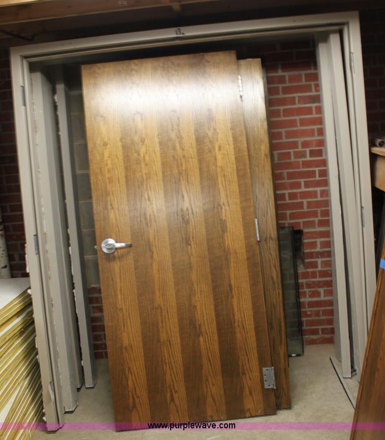 image for item R9875 Assorted home improvement items