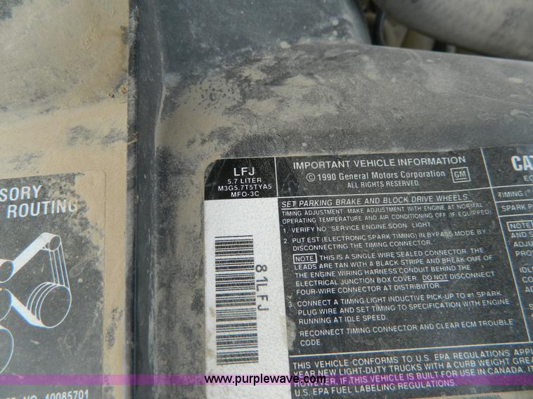 image for item T9443 1991 Chevrolet 1500 pickup truck