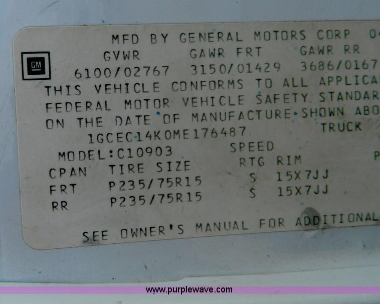 image for item T9443 1991 Chevrolet 1500 pickup truck