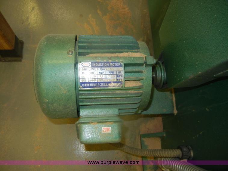 image for item U9504 2002 Grizzly 37" belt sander