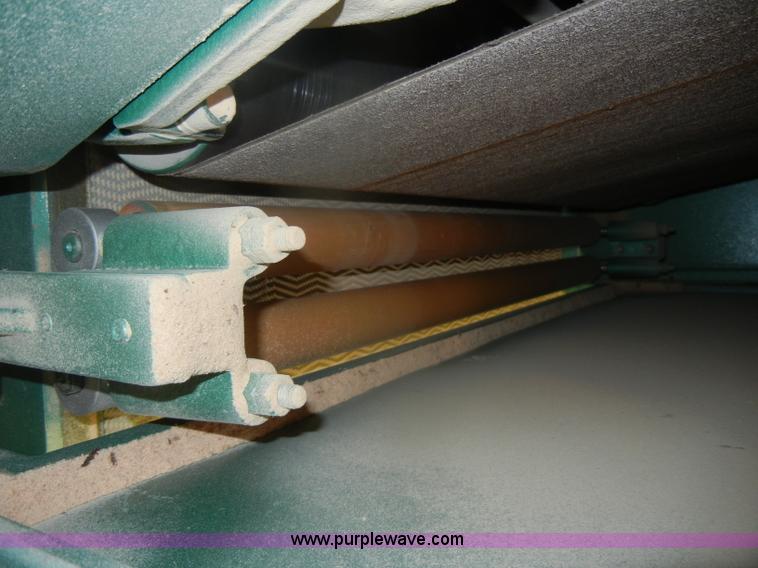 image for item U9504 2002 Grizzly 37" belt sander