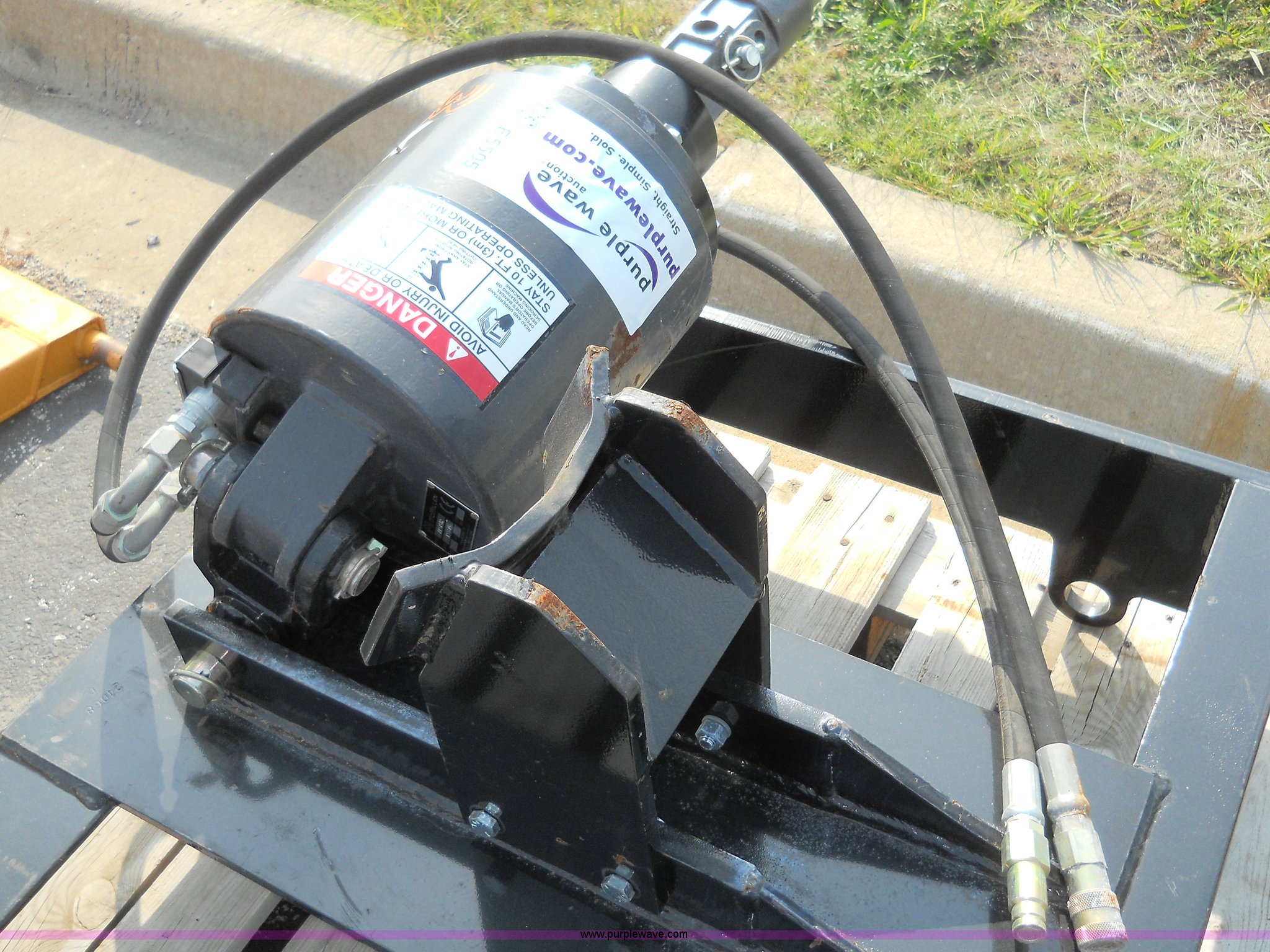 McMillen telehandler auger attachment in Lees Summit, MO Item E5505