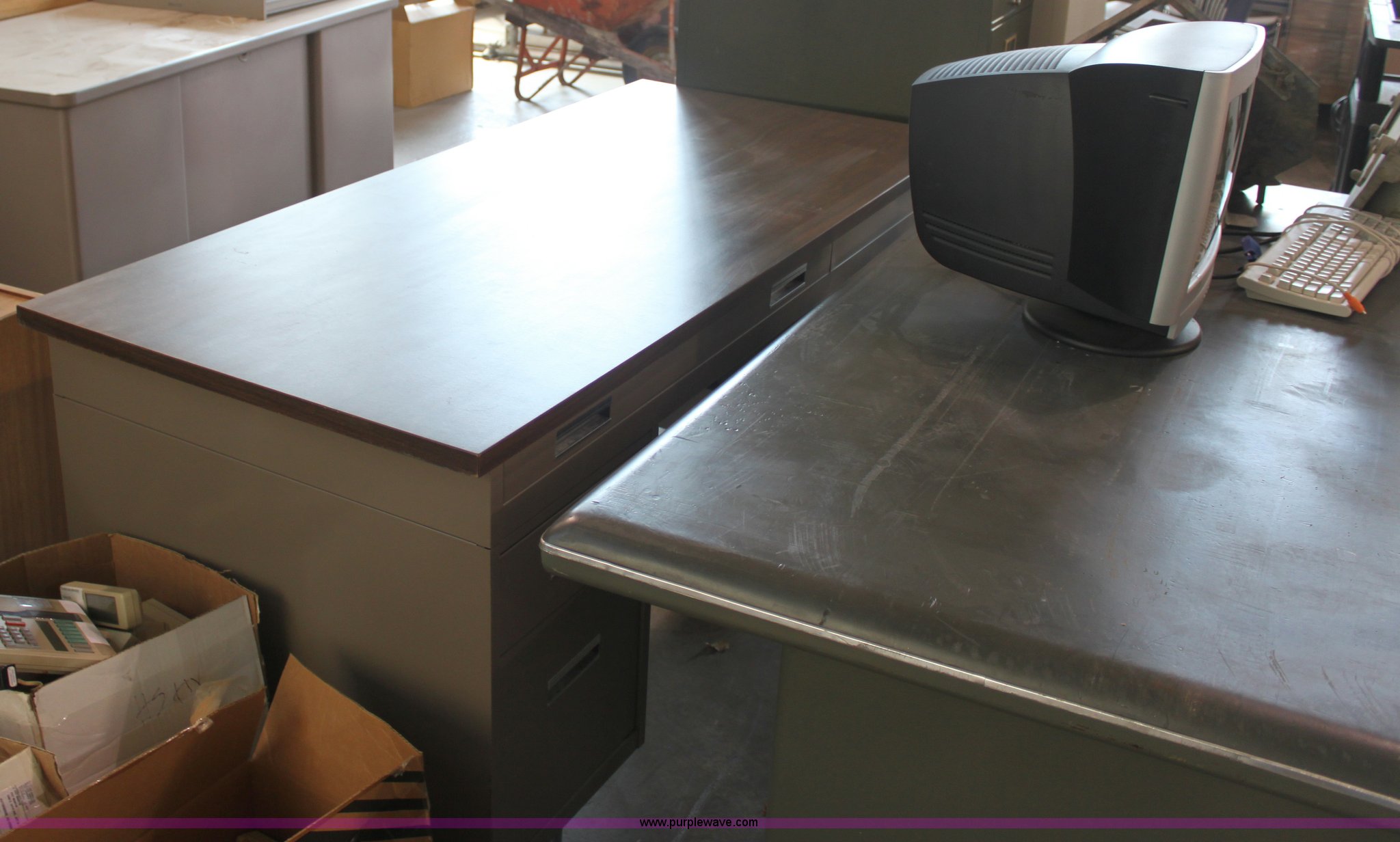 Assorted office furniture and supplies in Hutchinson, KS Item G4931