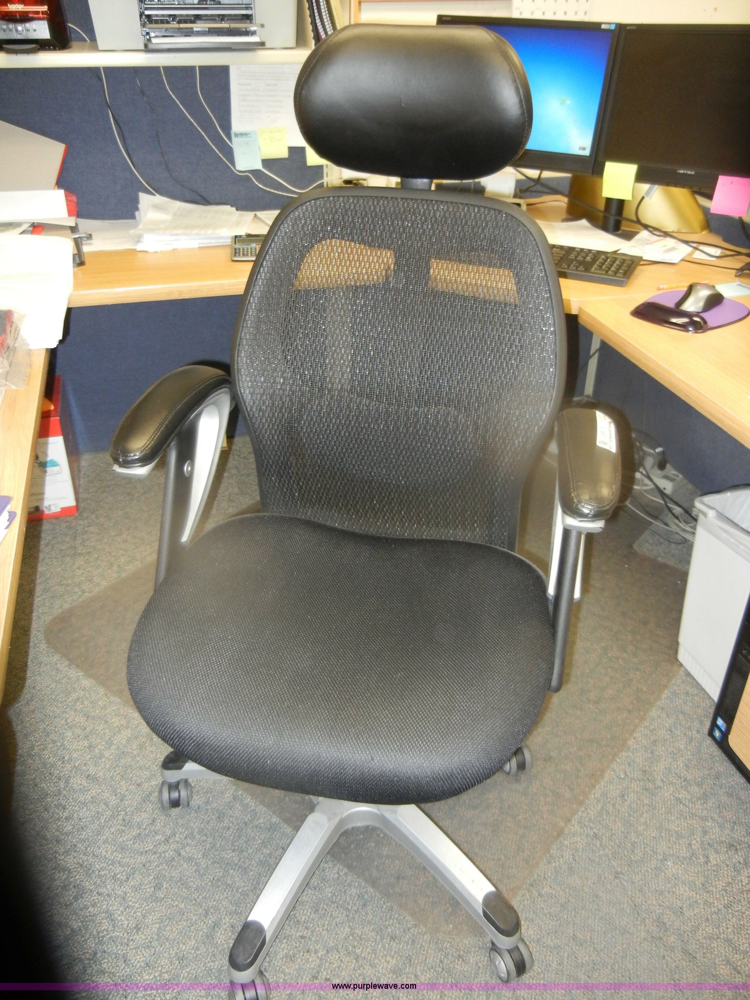 High back office chair in Manhattan, KS Item U9501 sold Purple Wave