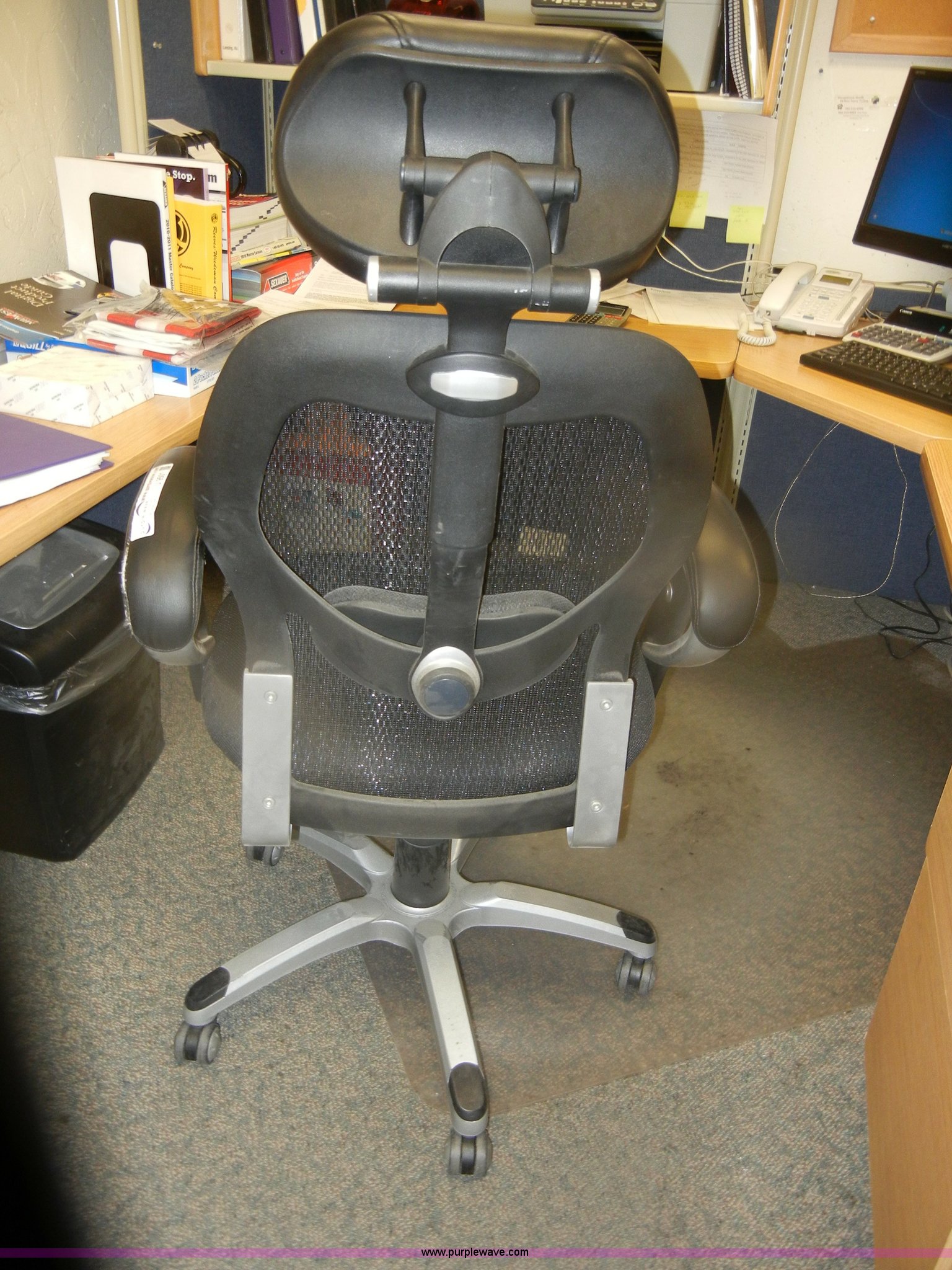 High back office chair in Manhattan, KS Item U9501 sold Purple Wave