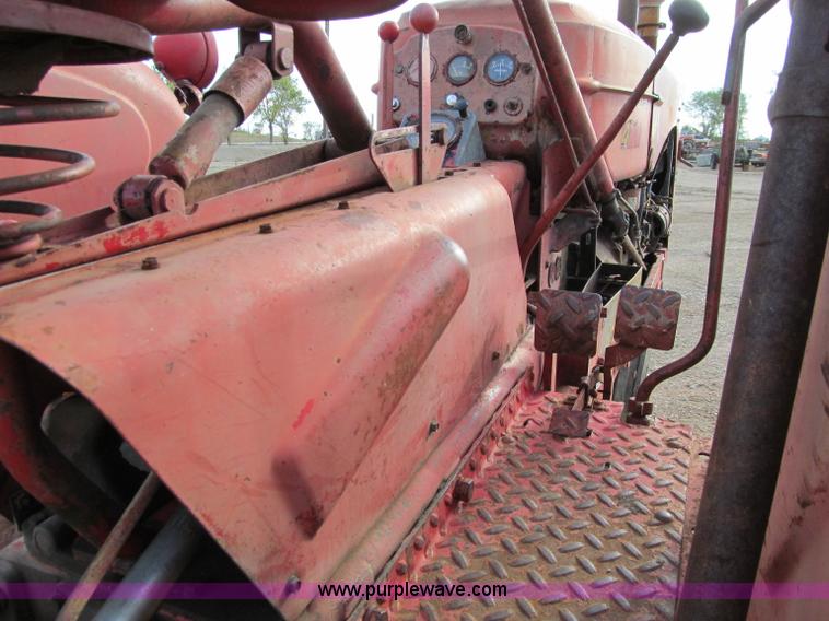 image for item A8462 1956 Massey-Harris 444 tractor