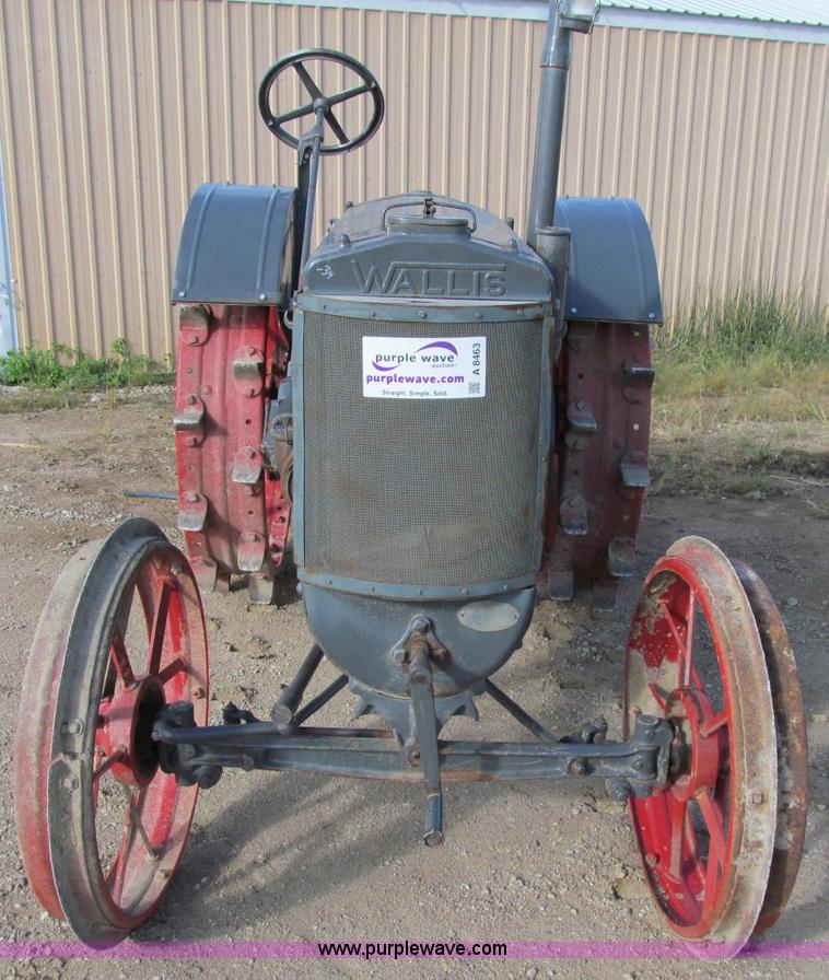image for item A8463 1929 Wallis 1220 tractor