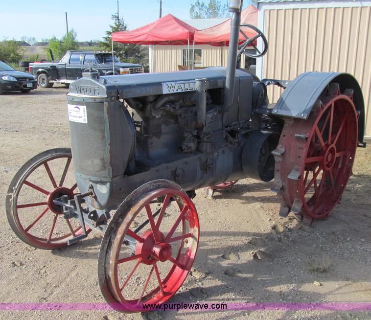 image for item A8463 1929 Wallis 1220 tractor