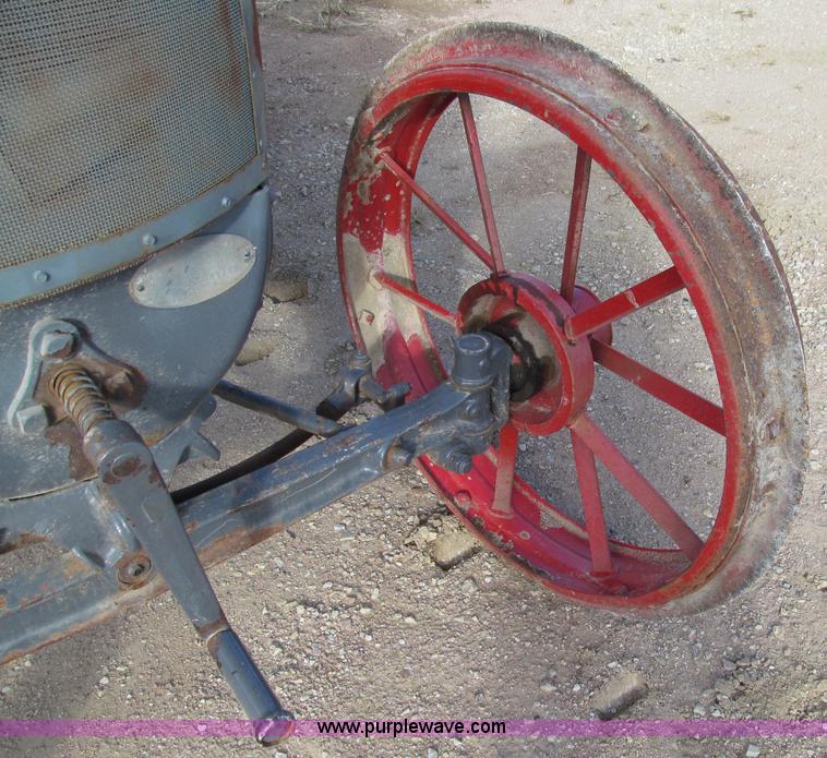 image for item A8463 1929 Wallis 1220 tractor