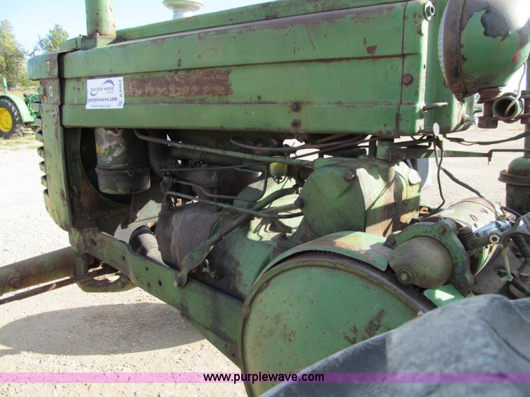 image for item A8464 1948 John Deere G tractor