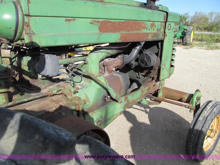 image for item A8464 1948 John Deere G tractor