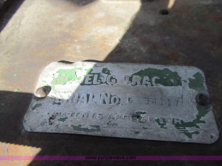 image for item A8464 1948 John Deere G tractor