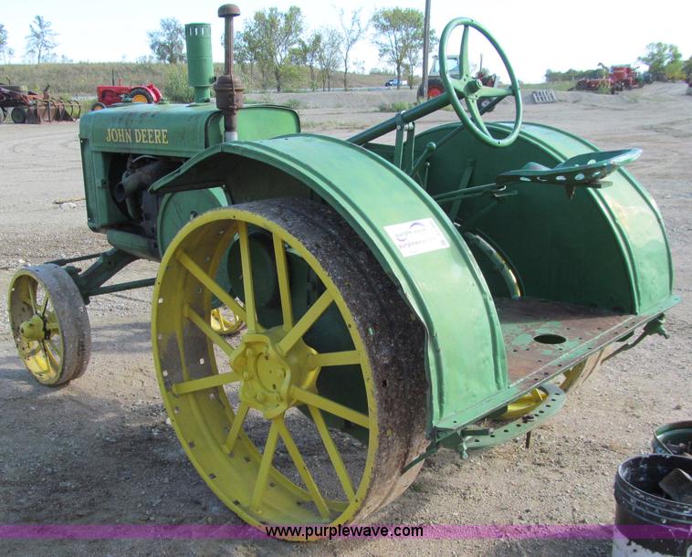 image for item A8466 1929 John Deere GP tractor