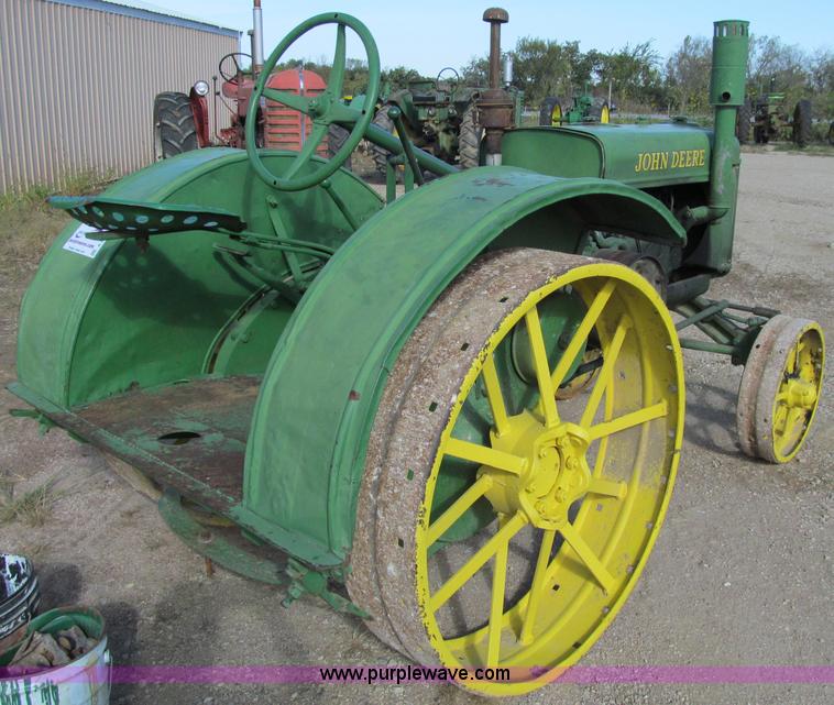 image for item A8466 1929 John Deere GP tractor