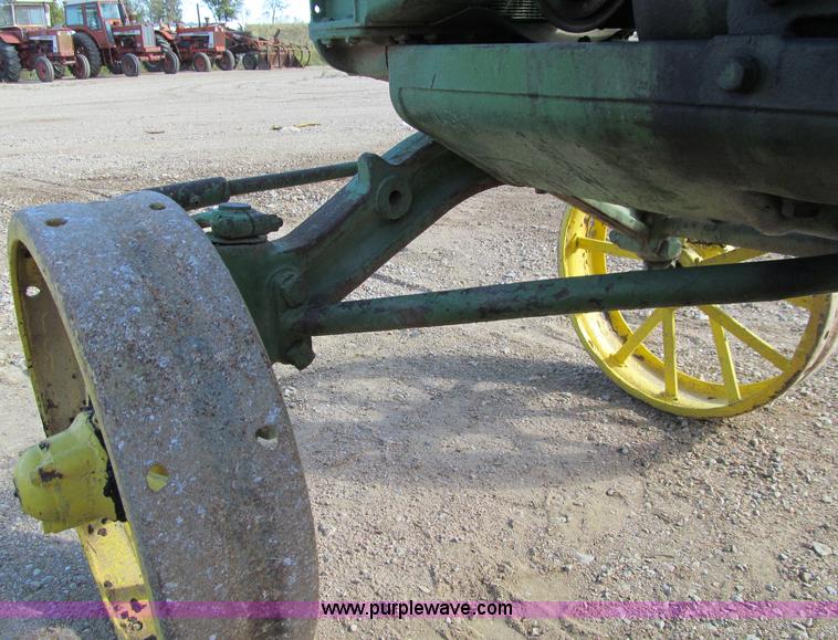 image for item A8466 1929 John Deere GP tractor