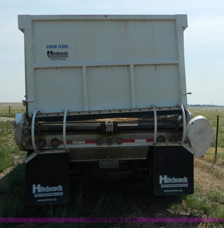 image for item B3851 2009 Hitchcock APL36 chain floor trailer