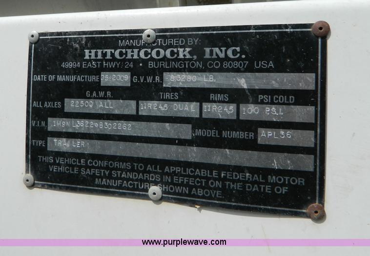 image for item B3851 2009 Hitchcock APL36 chain floor trailer