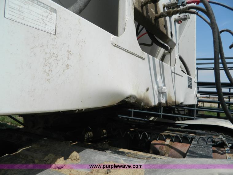 image for item B3851 2009 Hitchcock APL36 chain floor trailer
