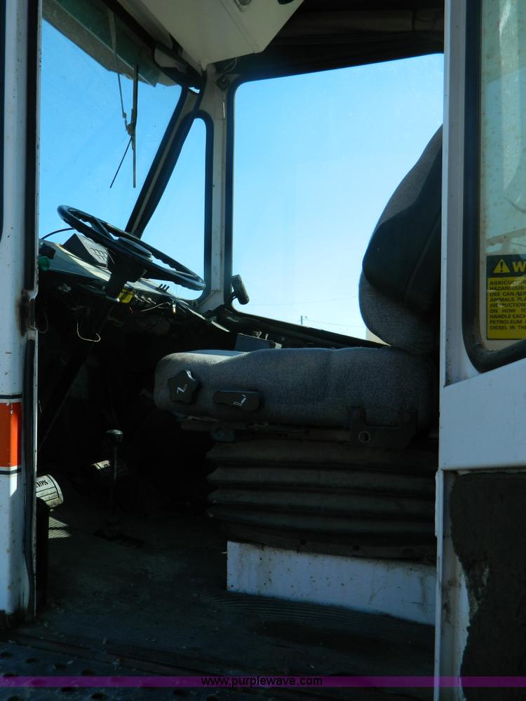 image for item B3869 SpraCoupe 220 self propelled sprayer