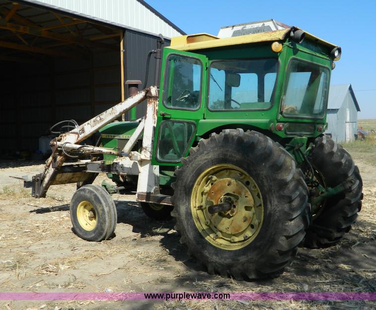 image for item B3870 1968 John Deere 4020 tractor