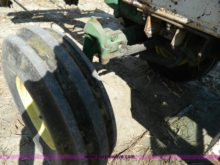 image for item B3870 1968 John Deere 4020 tractor