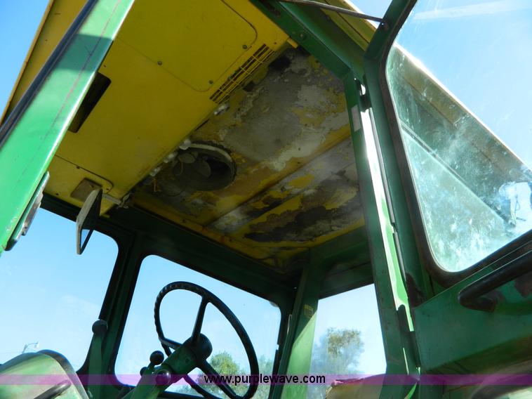 image for item B3870 1968 John Deere 4020 tractor