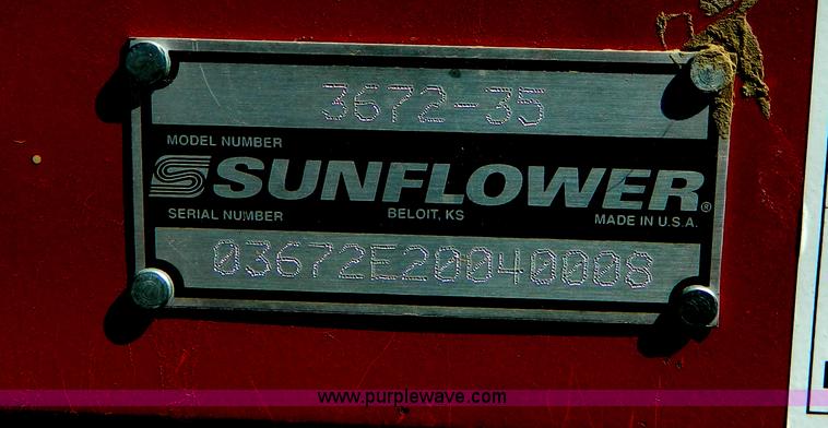 image for item B3872 Sunflower 7-5 sweep plow