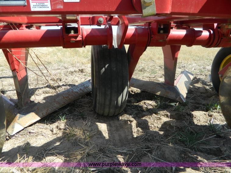 image for item B3872 Sunflower 7-5 sweep plow