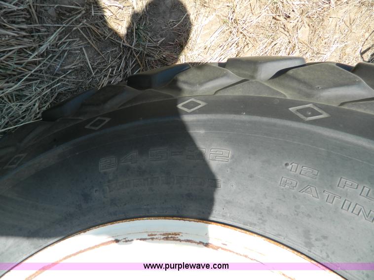 image for item B3873 Killbros 600 bushel grain cart