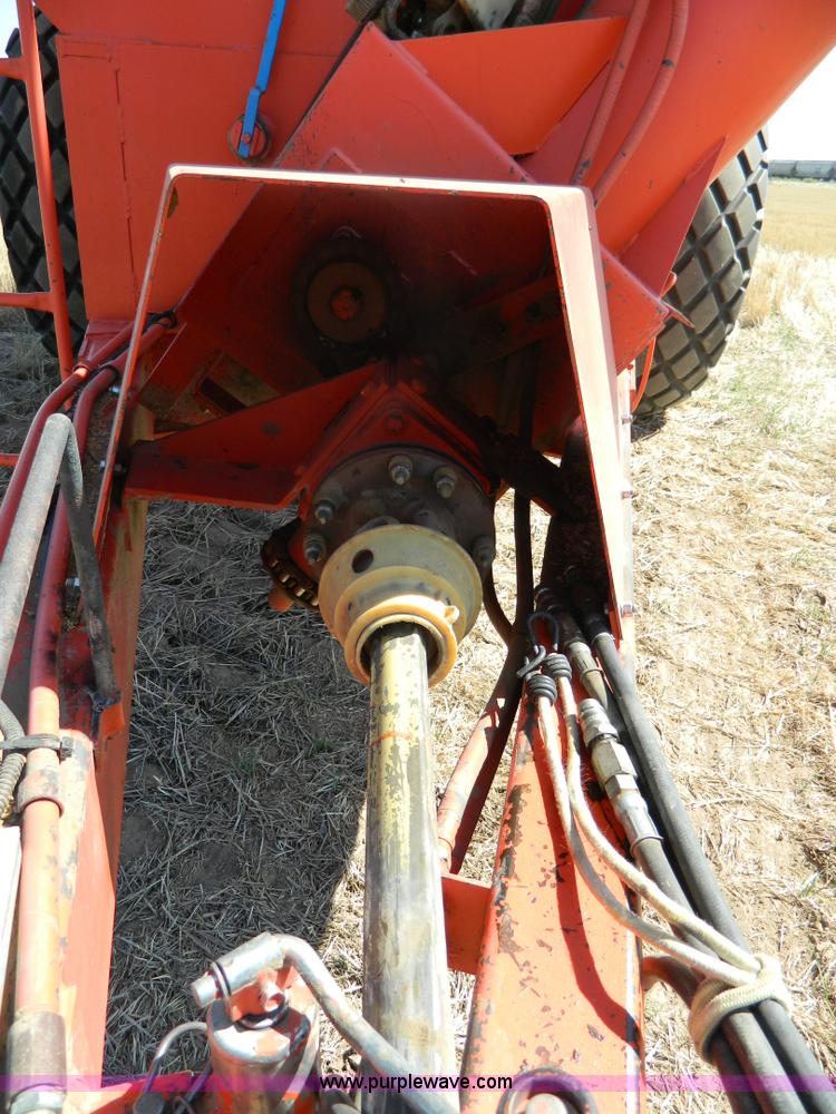 image for item B3873 Killbros 600 bushel grain cart