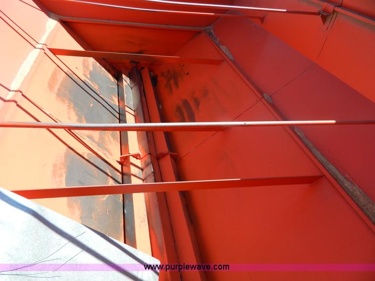 image for item B3873 Killbros 600 bushel grain cart