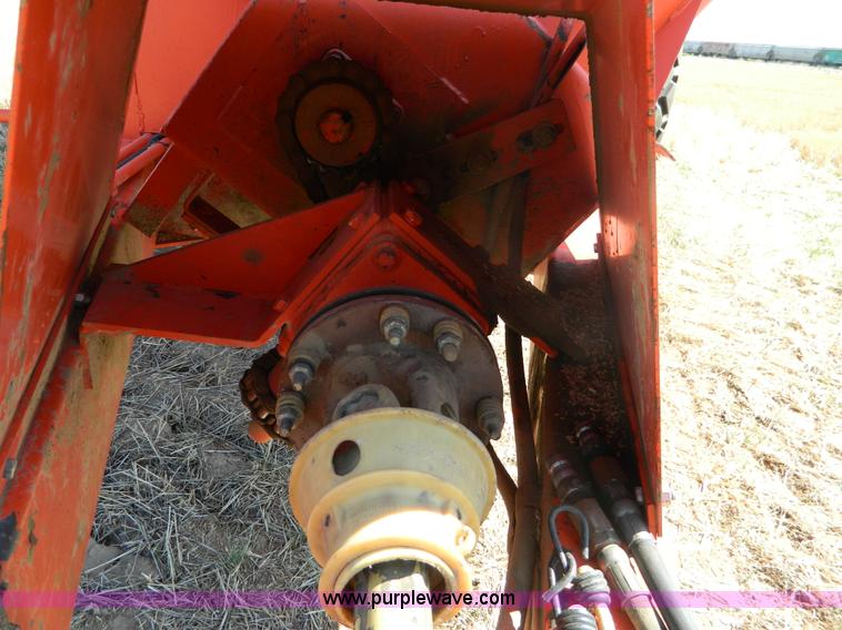 image for item B3873 Killbros 600 bushel grain cart