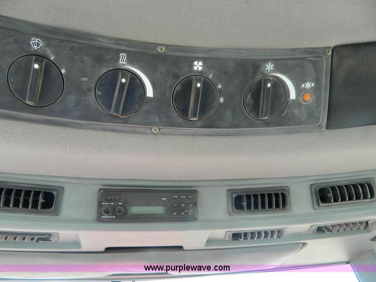 image for item B3879 1998 Case IH 8950 MFWD tractor